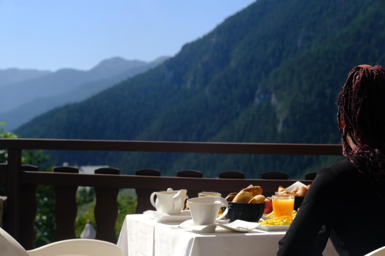 Hotel Le Chalet D'Auron Restaurant Et Spa Dış mekan fotoğraf